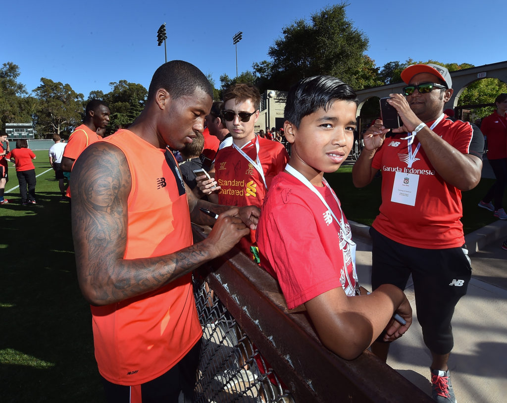 PALO ALTO, CA - JULY 24:  (THE SUN OUT, THE SUN ON SUNDAY OUT) Georginio Wijnaldum of Liverpool during a signing session after the training session at Stanford University on July 24, 2016 in Palo Alto, California.  (Photo by Andrew Powell/Liverpool FC via Getty Images)