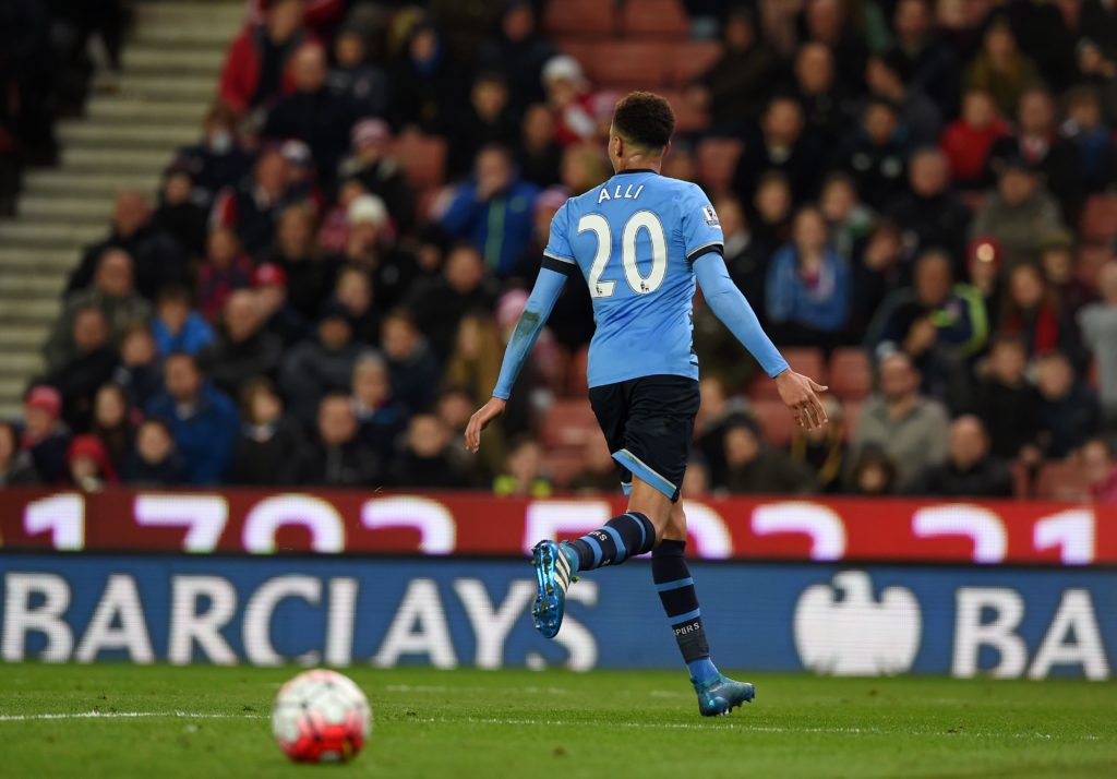 Alli to sign shirts for Spurs fans