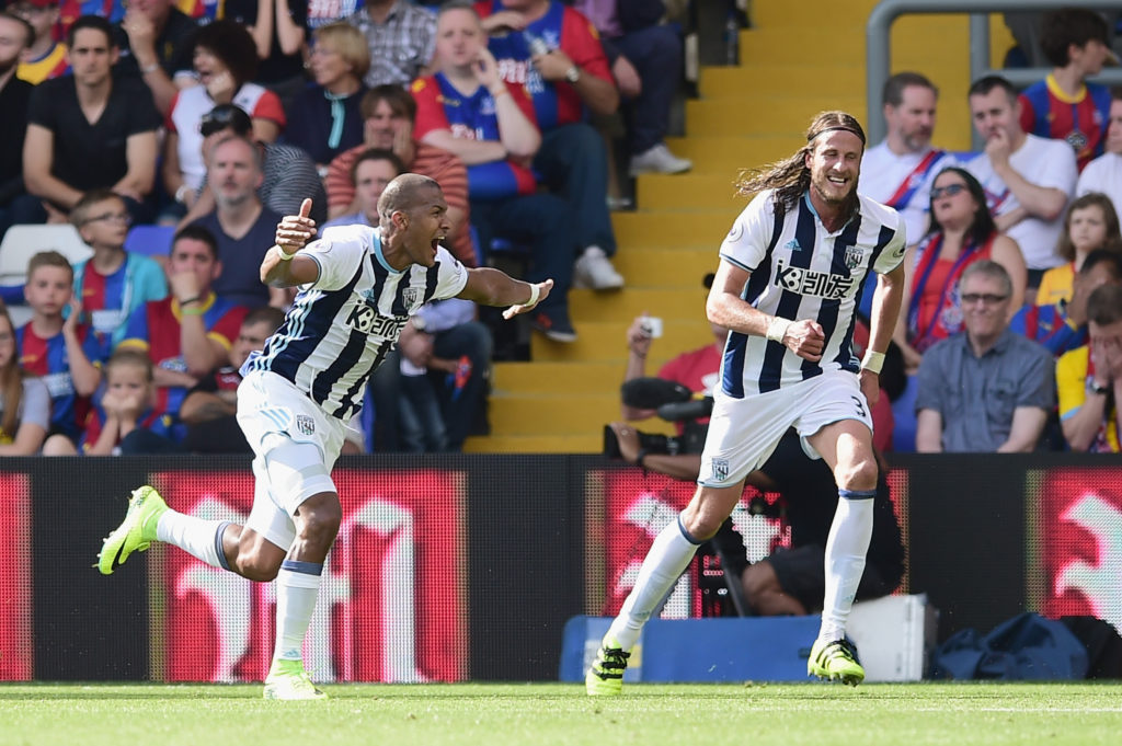 (Photo by Alex Broadway/Getty Images)