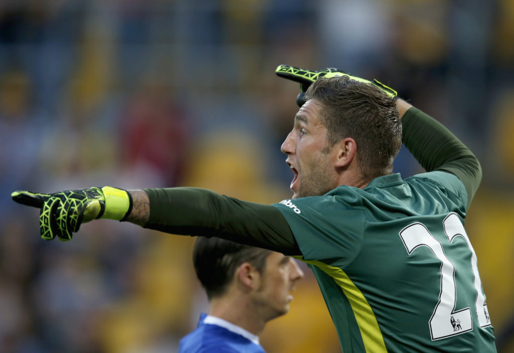 Stekelenburg keen to suit up against Spurs