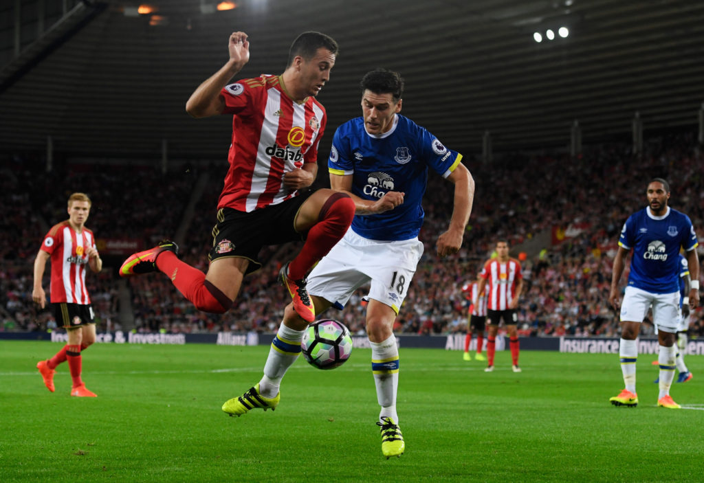 Jagielka hails super Toffee Barry ahead of 600th game