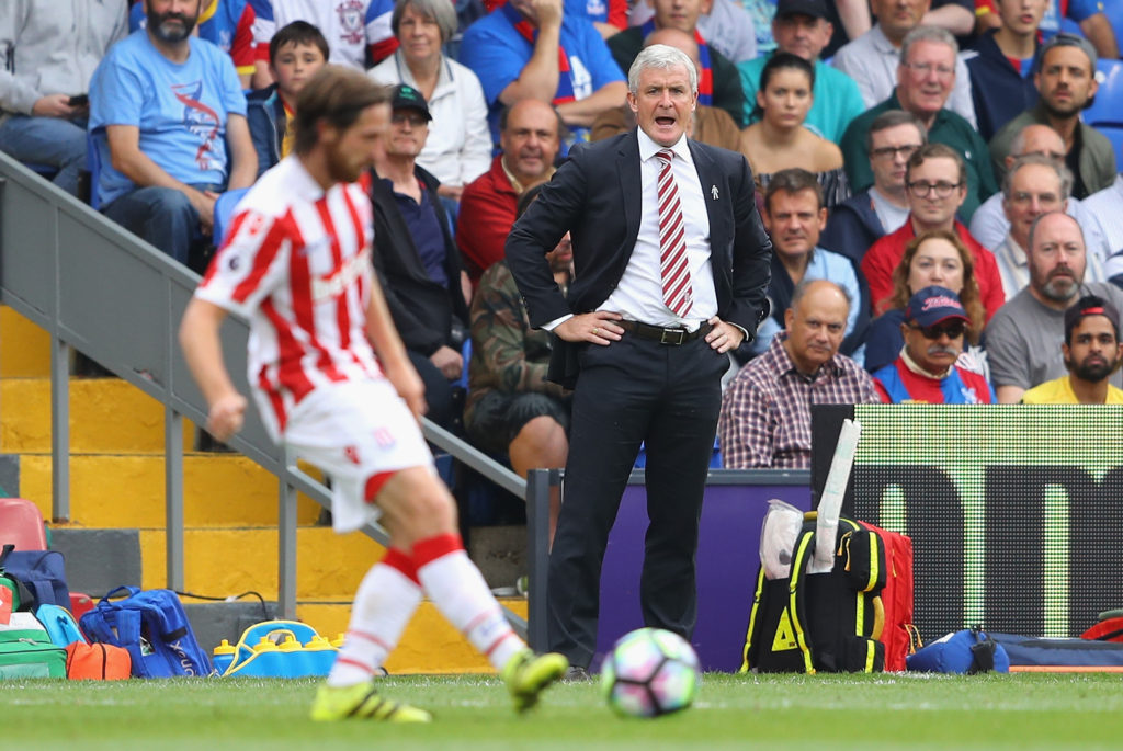 LONDON, ENGLAND - SEPTEMBER 18: Mark Hughes, Manager of Stoke City looks on during the Premier League match between Crystal Palace and Stoke City at Selhurst Park on September 18, 2016 in London, England. (Photo by Warren Little/Getty Images)