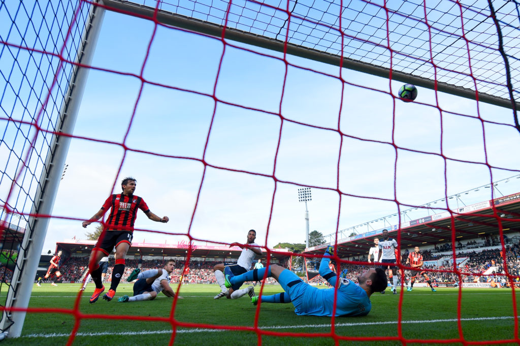 Walker hails Lloris Spurs heroics