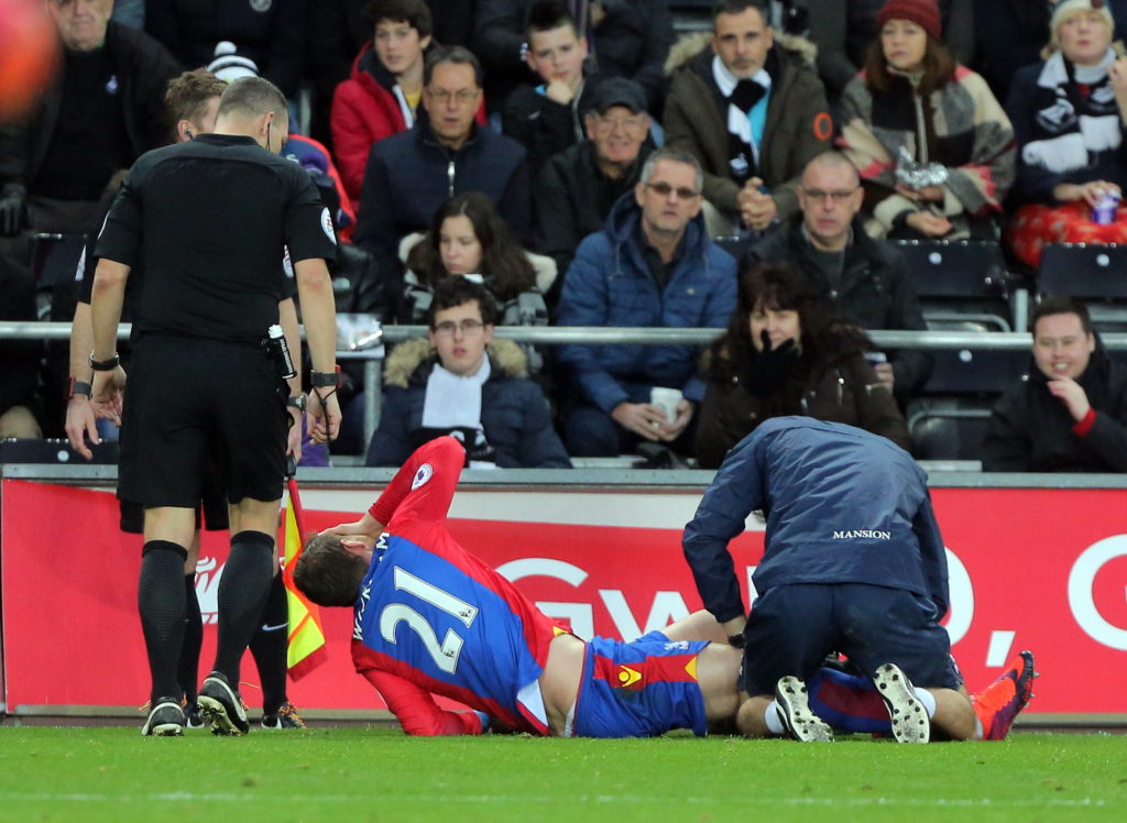 Wickham set to miss rest of Crystal Palace season with knee injury