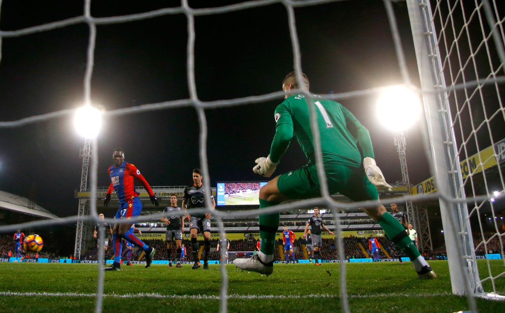 Forster apologises to Saints teammates after Palace howler