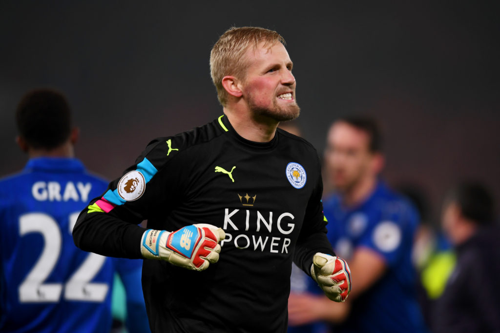 STOKE ON TRENT, ENGLAND - DECEMBER 17: Kasper Schmeichel of Leicester City celebrates after the final whistle during the Premier League match between Stoke City and Leicester City at Bet365 Stadium on December 17, 2016 in Stoke on Trent, England. (Photo by Michael Regan/Getty Images)