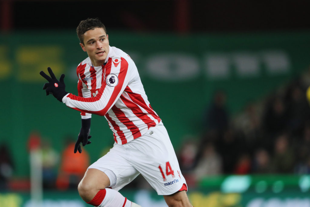 Afellay on verge of new Stoke contract