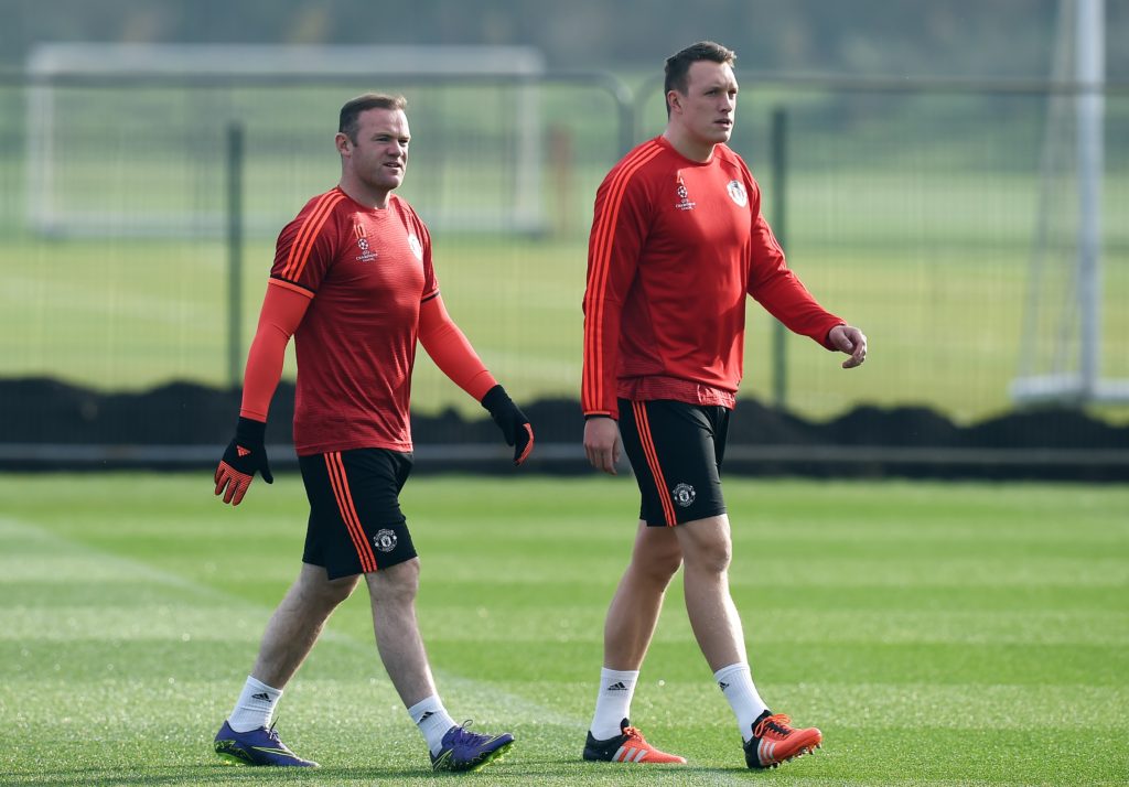 Phil Jones hails United “idol” Wayne Rooney
