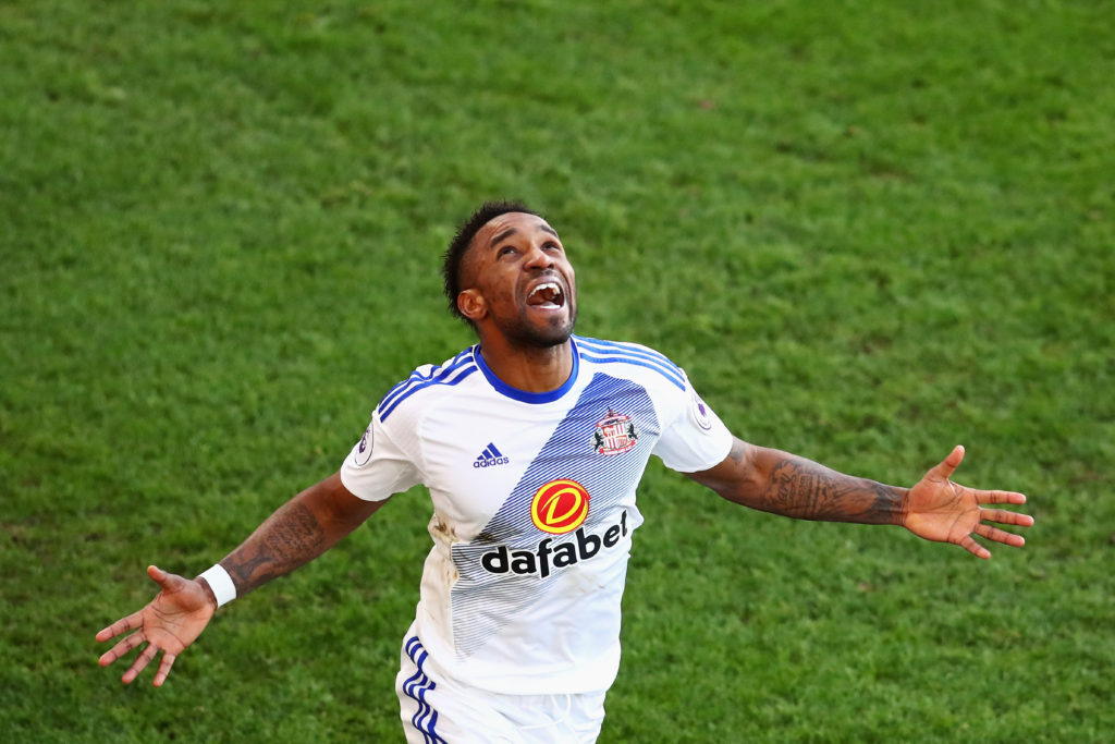 Ndong calling on Sunderland to ease Defoe’s goal-scoring pressure