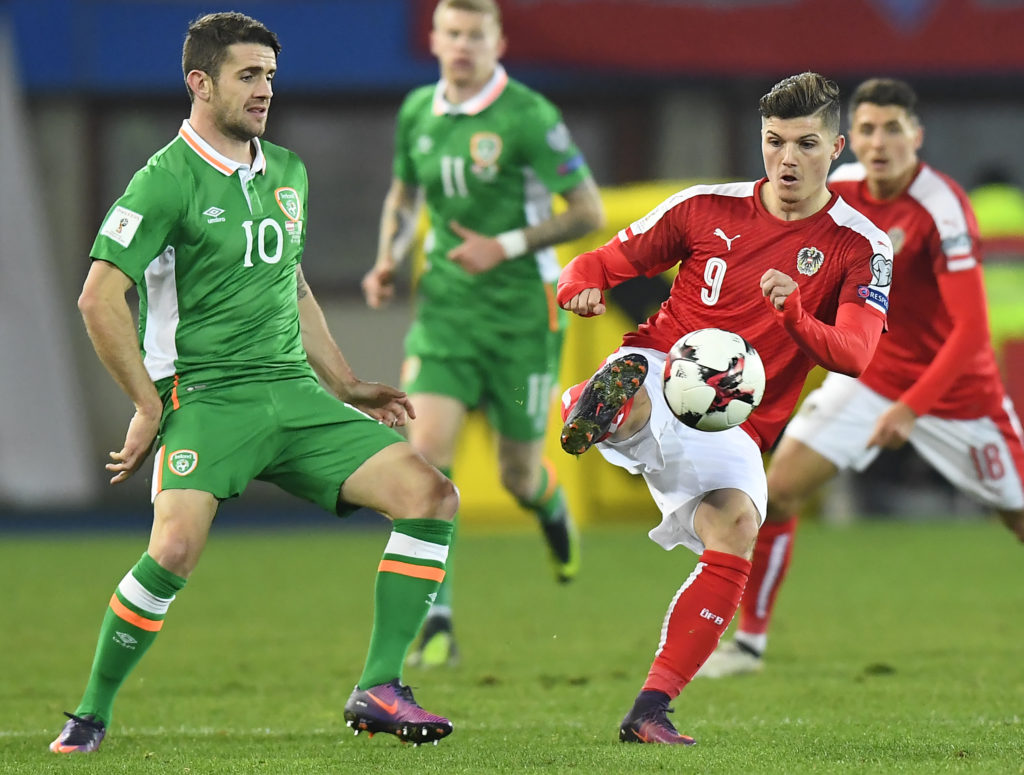 Austria's Marcel Sabitzer (R) and Ireland's Robbie Brady vie for the ball during the World Cup 2018 qualification football match between Austria and Ireland in Vienna on November 12, 2016.  / AFP / JOE KLAMAR        (Photo credit should read JOE KLAMAR/AFP/Getty Images)