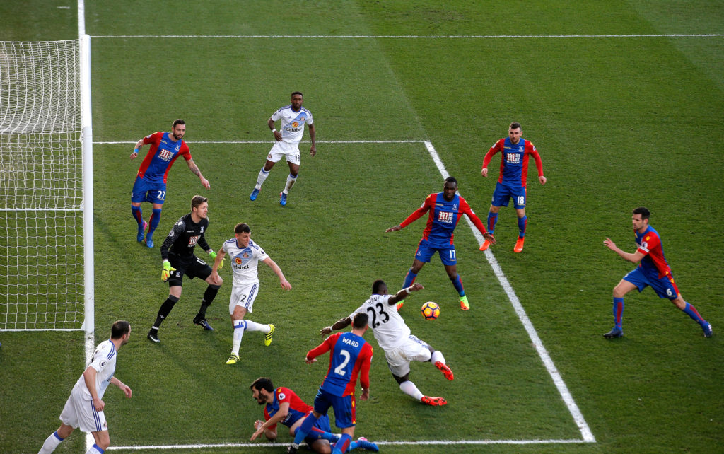 LONDON, ENGLAND - FEBRUARY 04: Lamine Kone of Sunderland scores his sides first goal during the Premier League match between Crystal Palace and Sunderland at Selhurst Park on February 4, 2017 in London, England. (Photo by Dean Mouhtaropoulos/Getty Images)