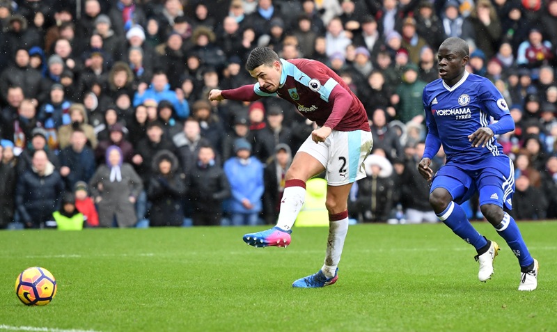 647701031AP00044_Burnley_v_