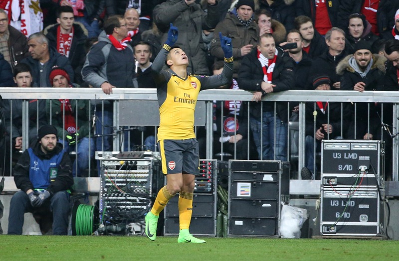 Xhaka: Sanchez is inspirational at Arsenal