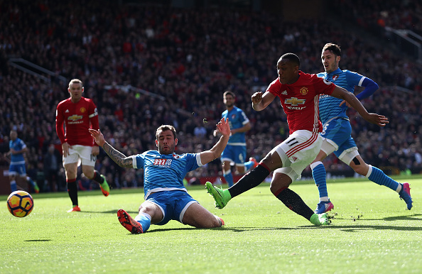 Martial feeling the love from Manchester United fans