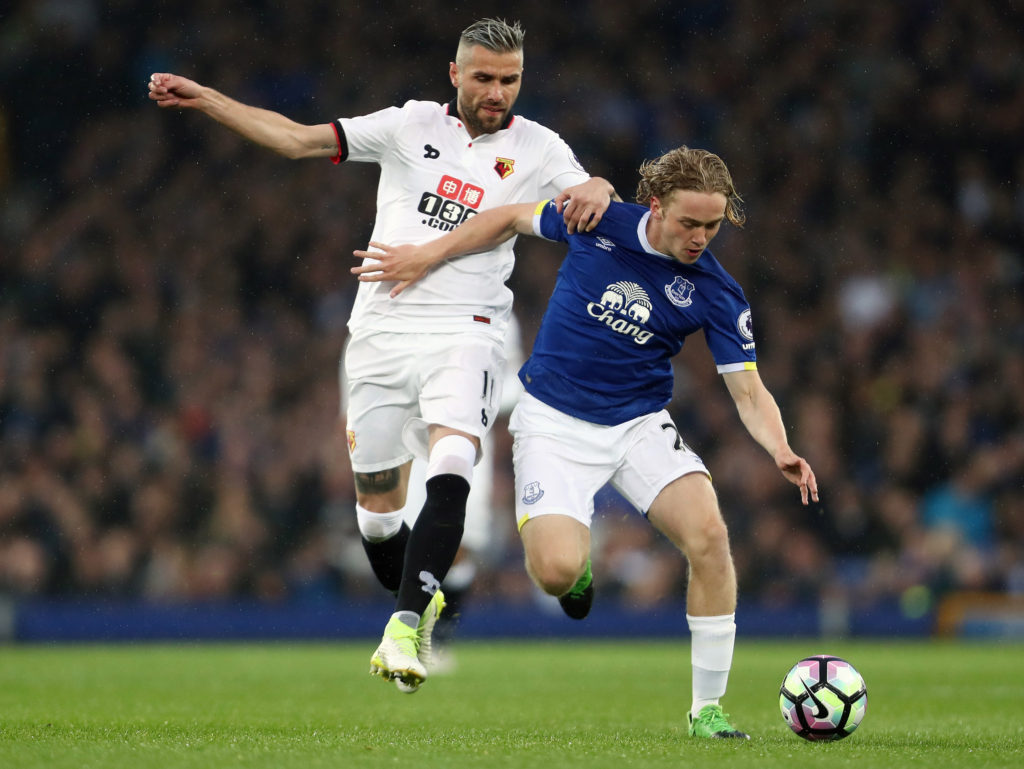 Davies’ versatility is a boon for Everton boss