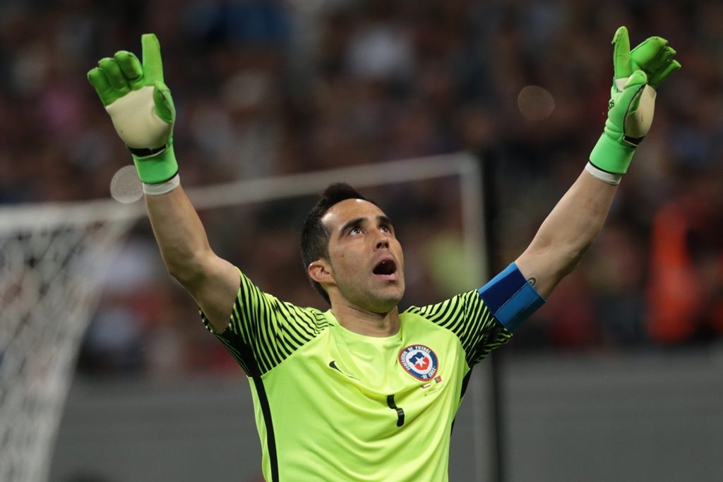 Man City keeper Bravo says he was injured during penalty heroics for Chile