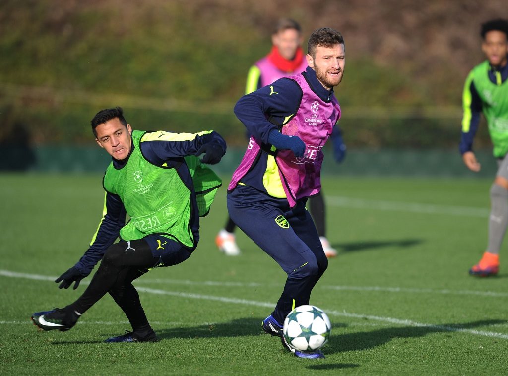 Mustafi desperate for Arsenal to keep hold of Alexis Sanchez